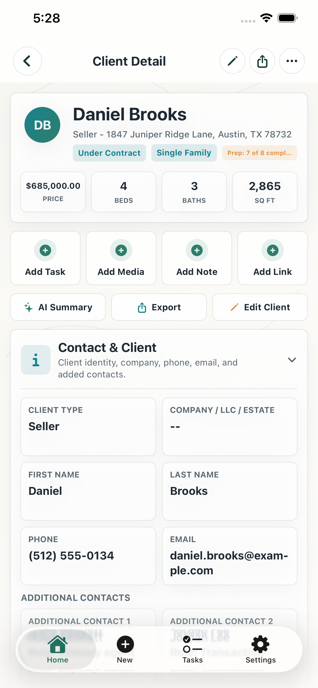 TeamClozr iPhone transaction-at-a-glance screen for a real estate client.